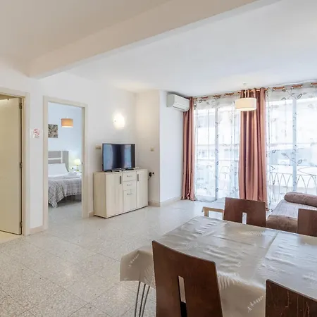 Apartamento Inftour Paola Iii *